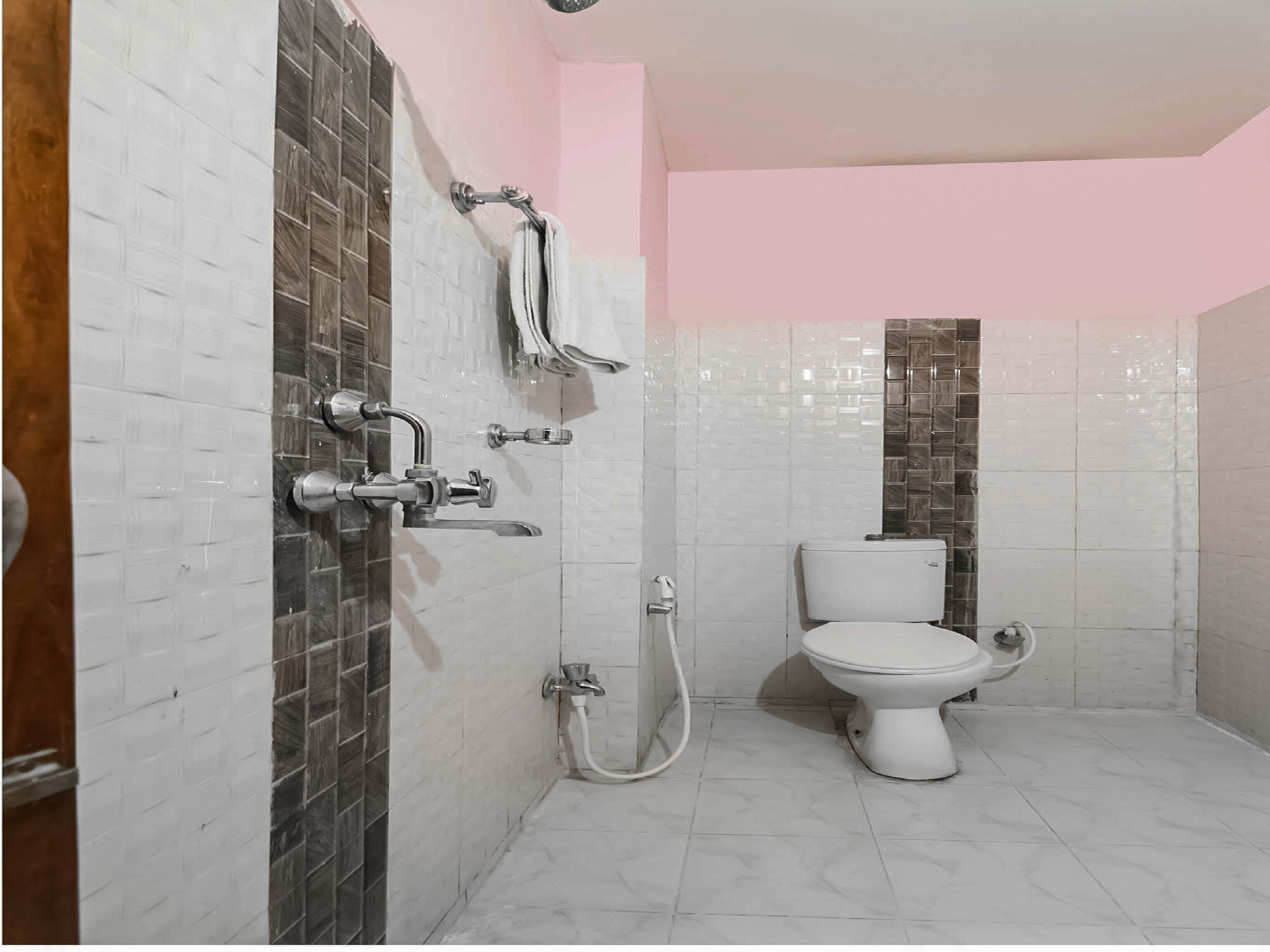 Hotel C K International by OYO Rooms