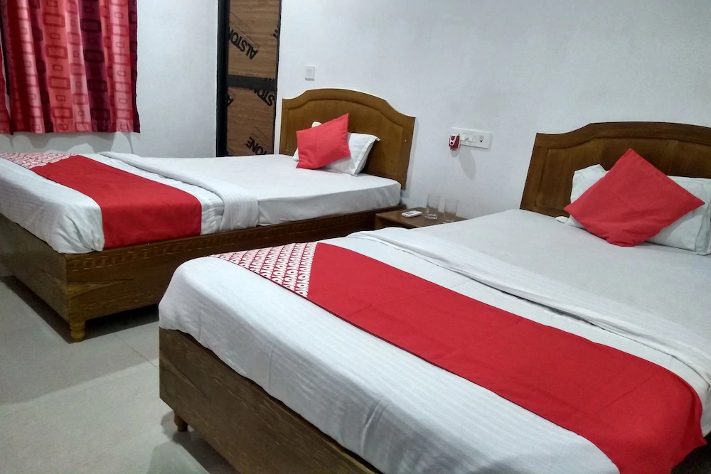 OYO 22721 Hotel Maya Buddha