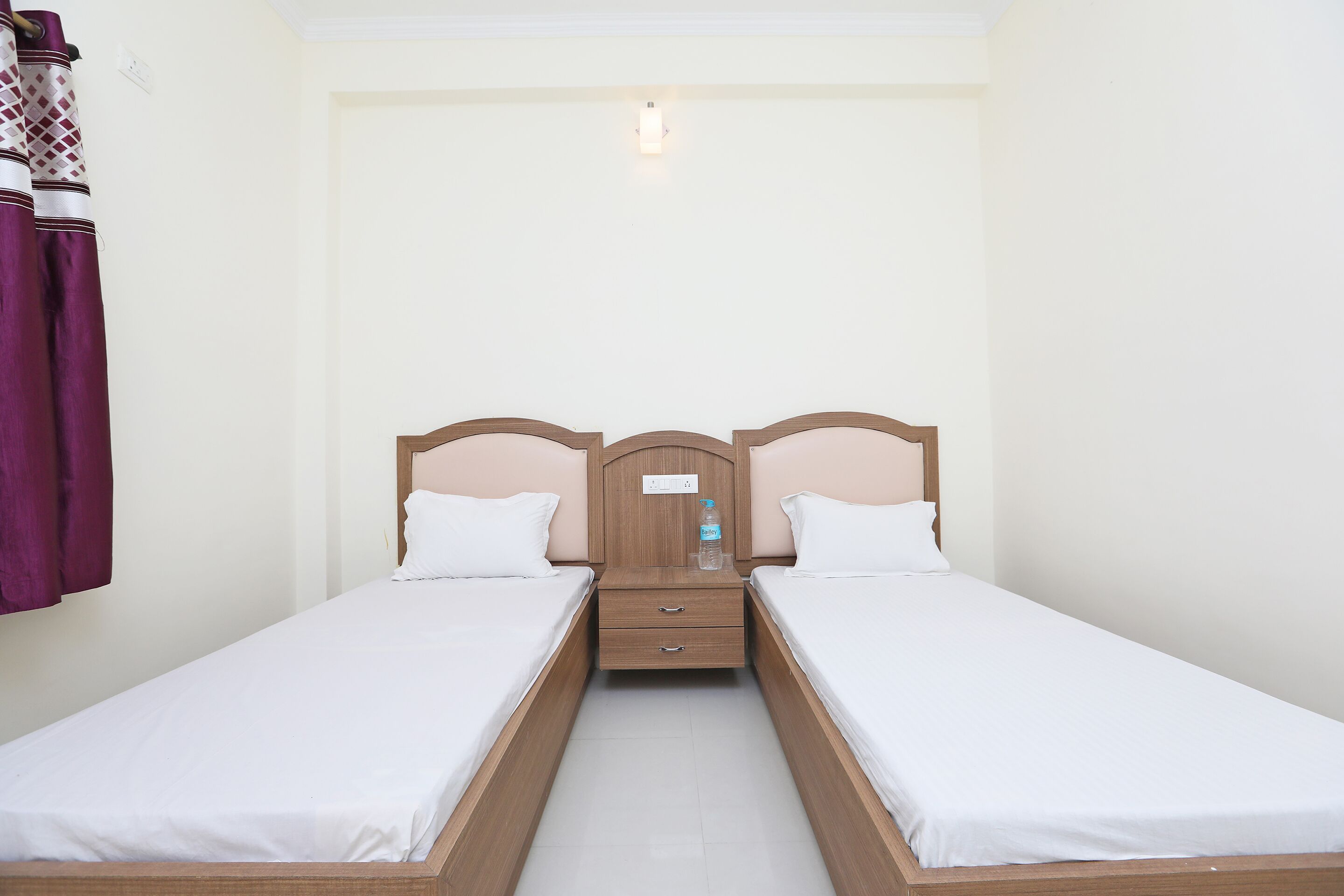 Paradise Guest House by OYO Rooms