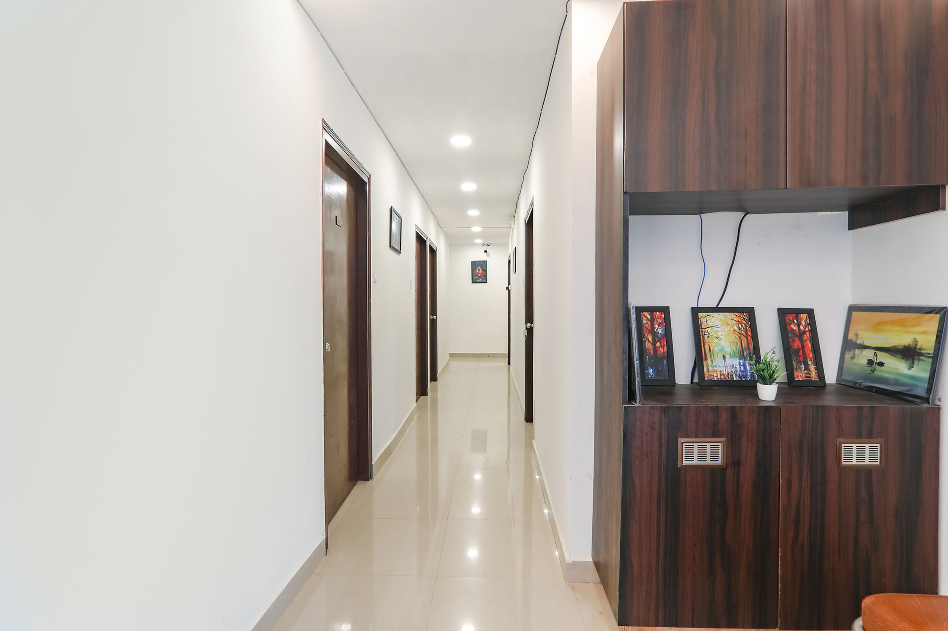 Fabexpress Elite Inn