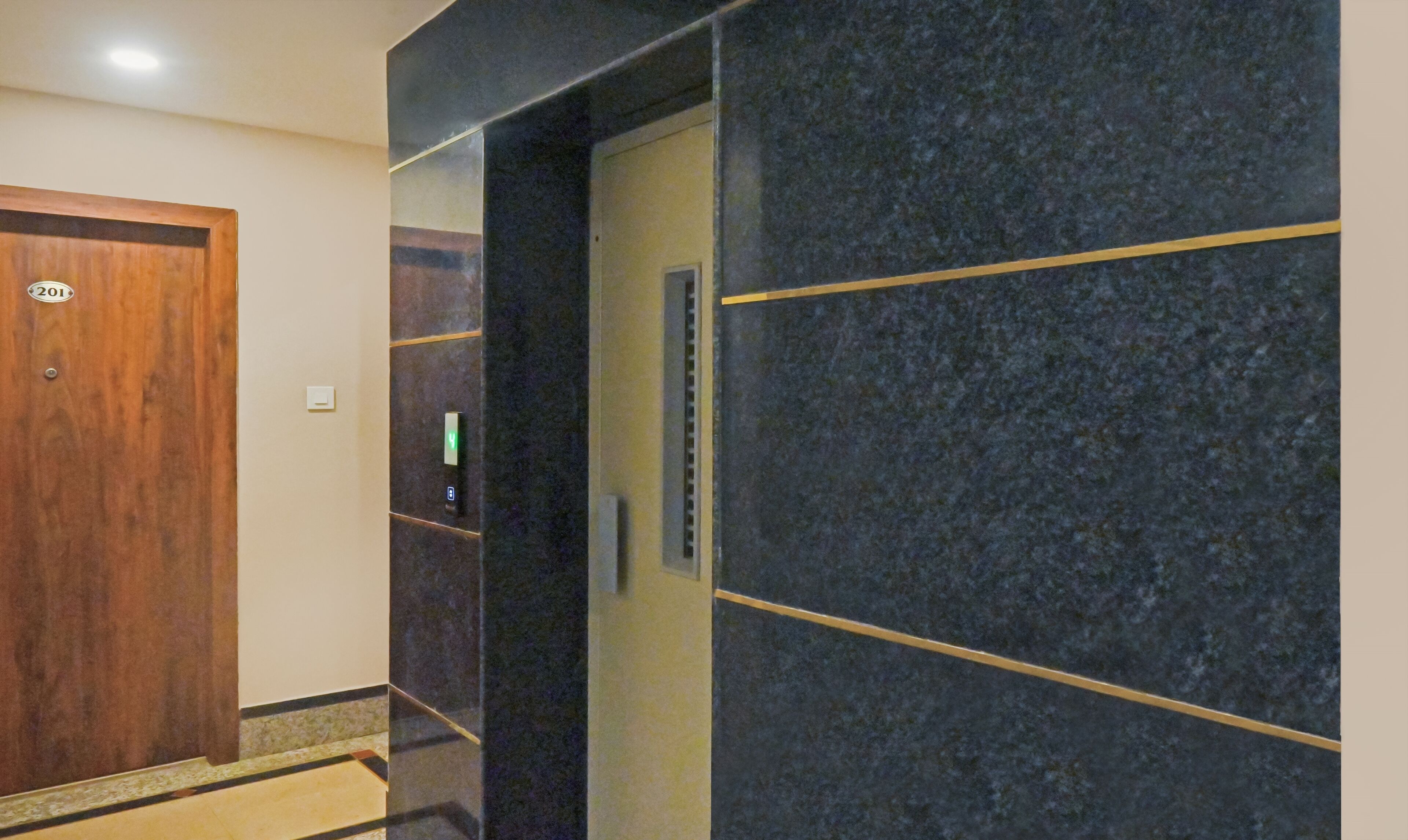 FabHotel Holiday Grand