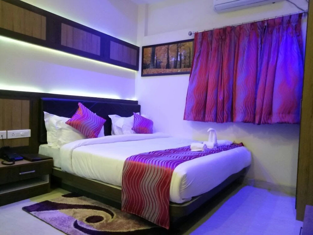 Hotel Embassy International by OYO Rooms