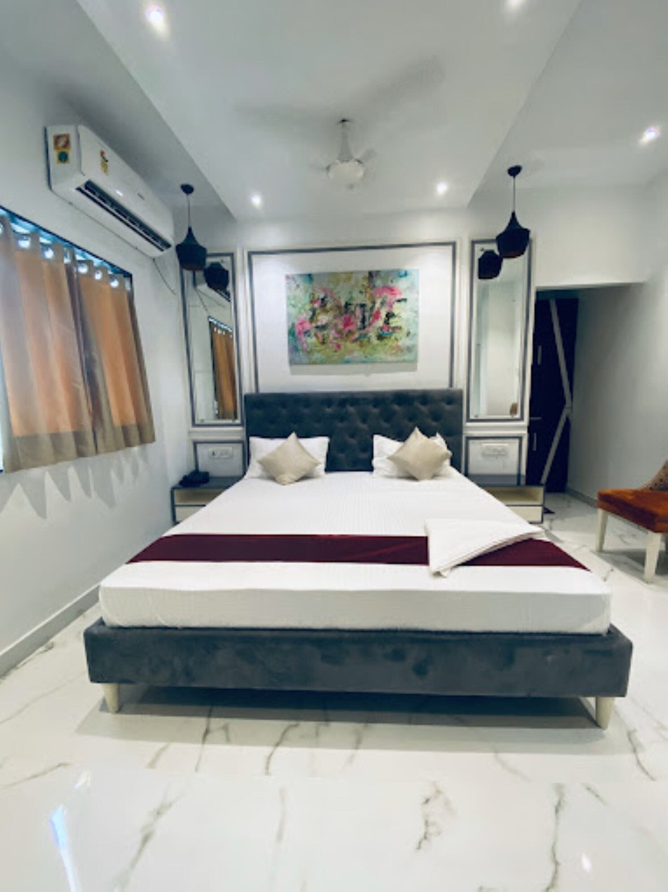 Hotel Kailash Tower