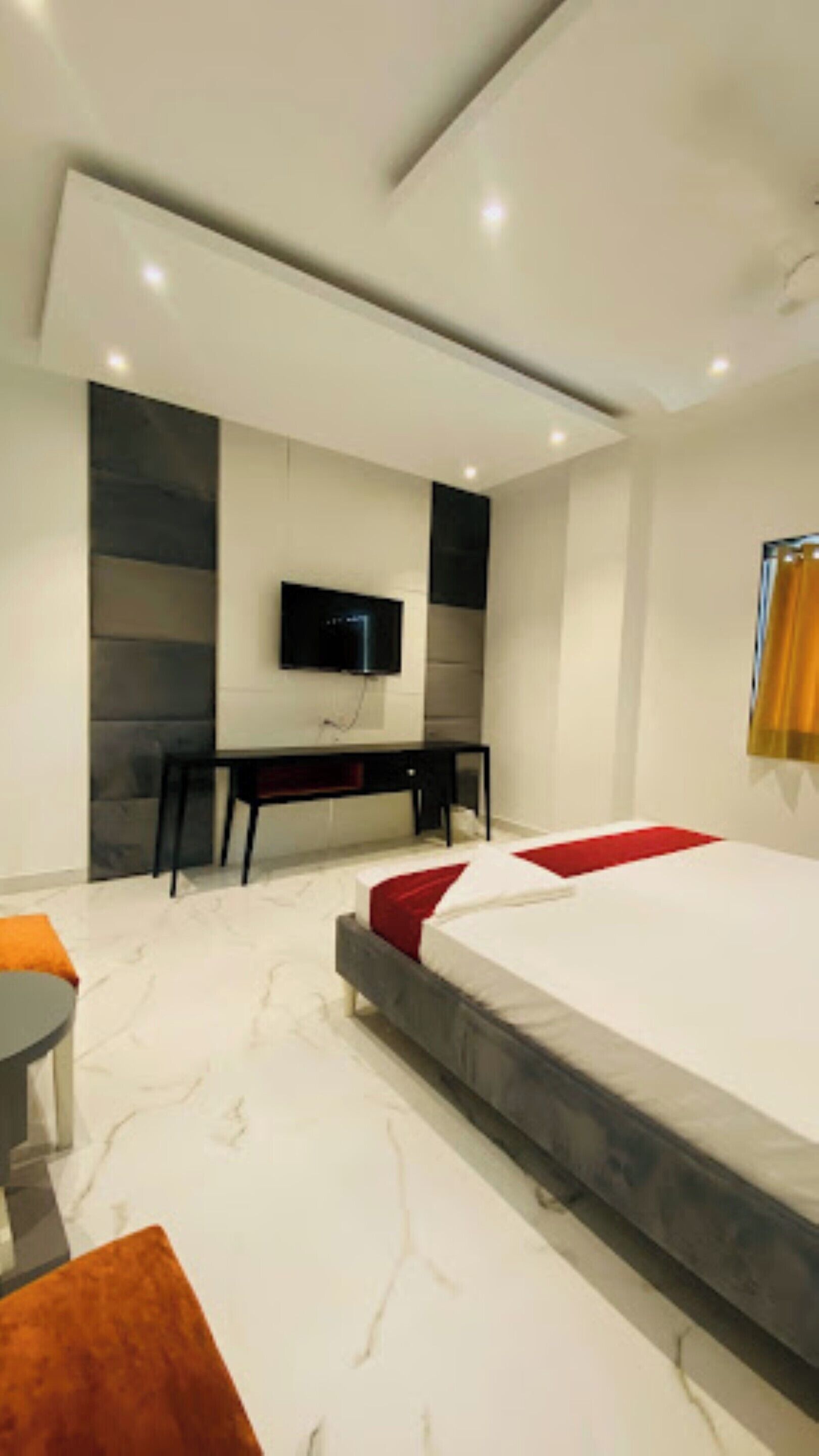 Hotel Kailash Tower