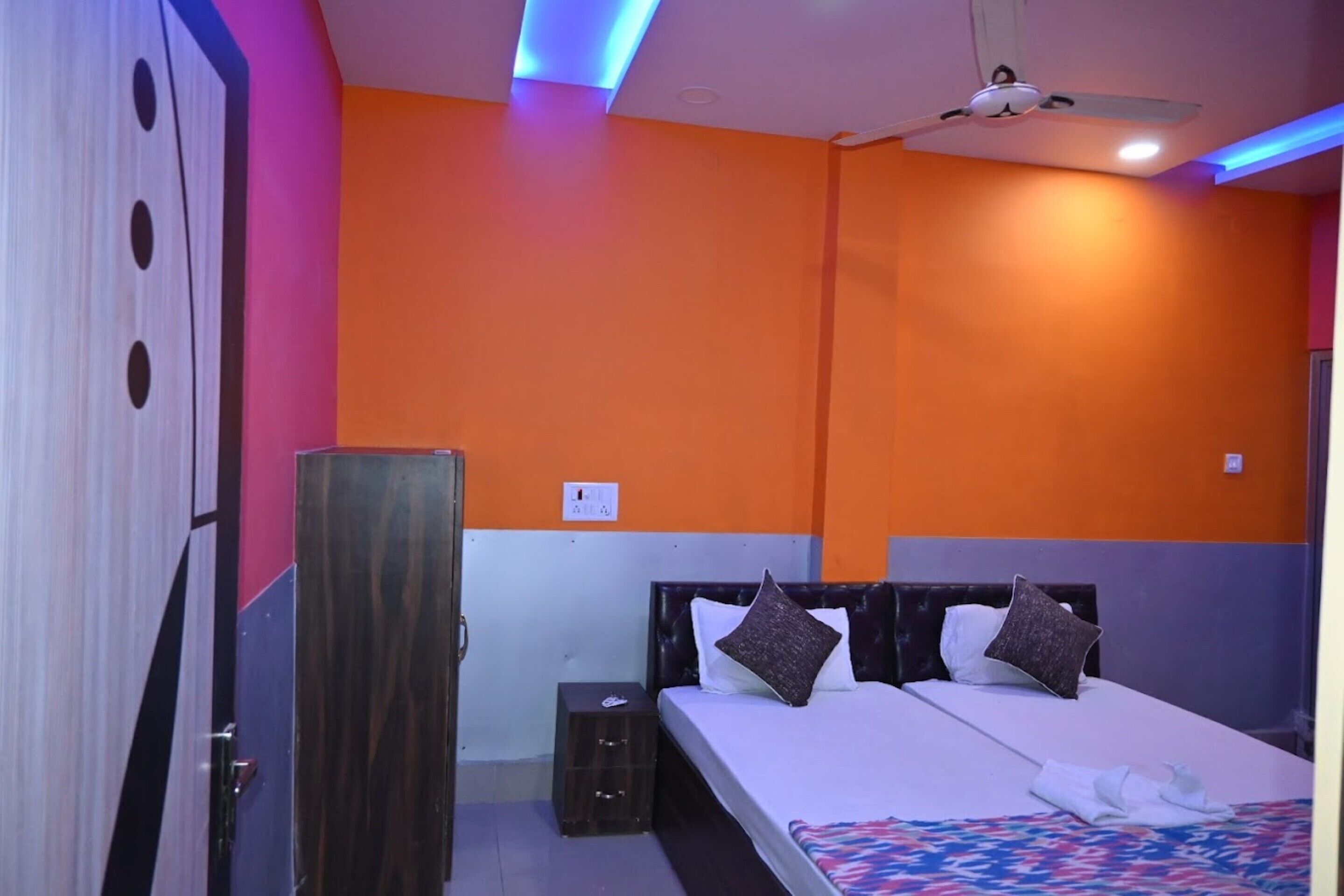 Hotel Pratima And Banquet Hall
