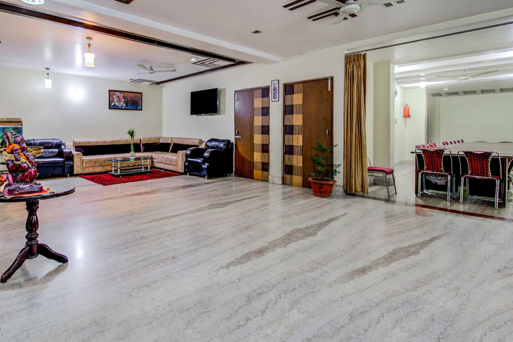 Apartment Hotel Imperia Inn By OYO Rooms