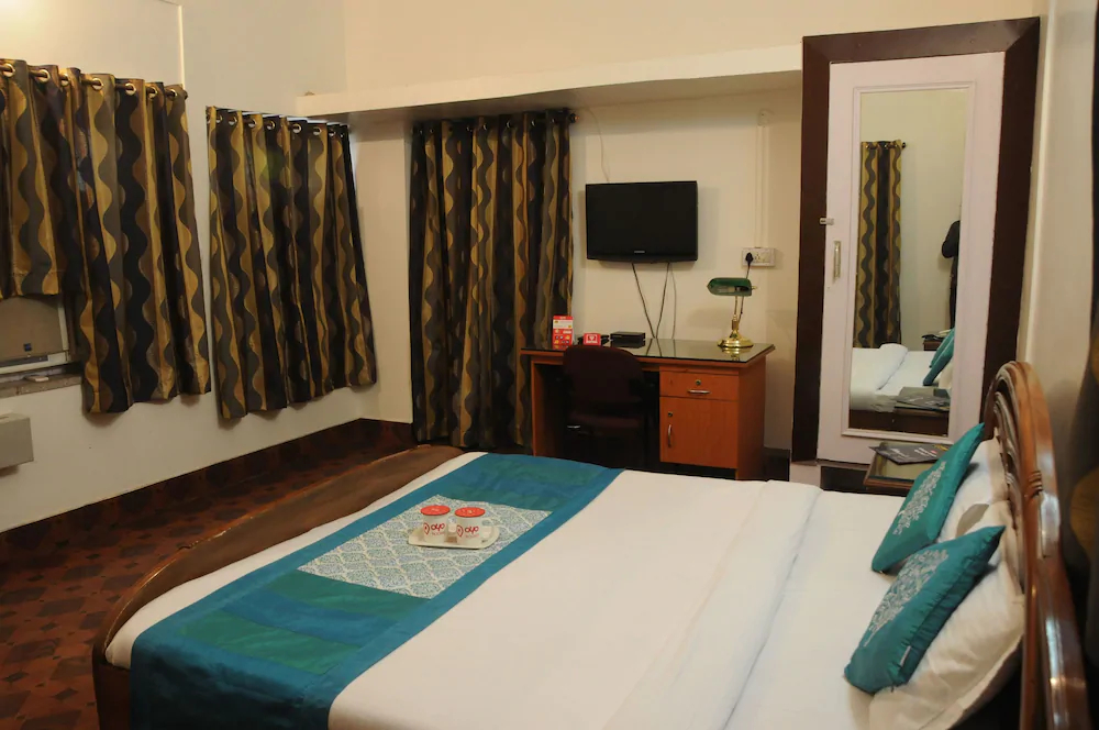 Baseraz by OYO Rooms