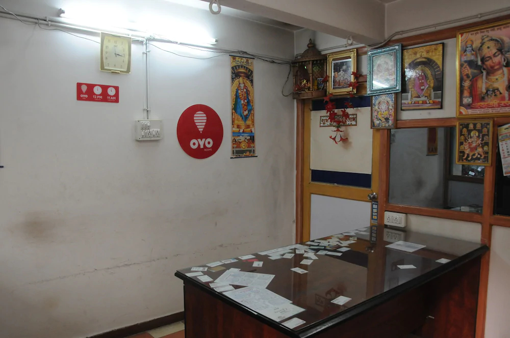 Baseraz by OYO Rooms