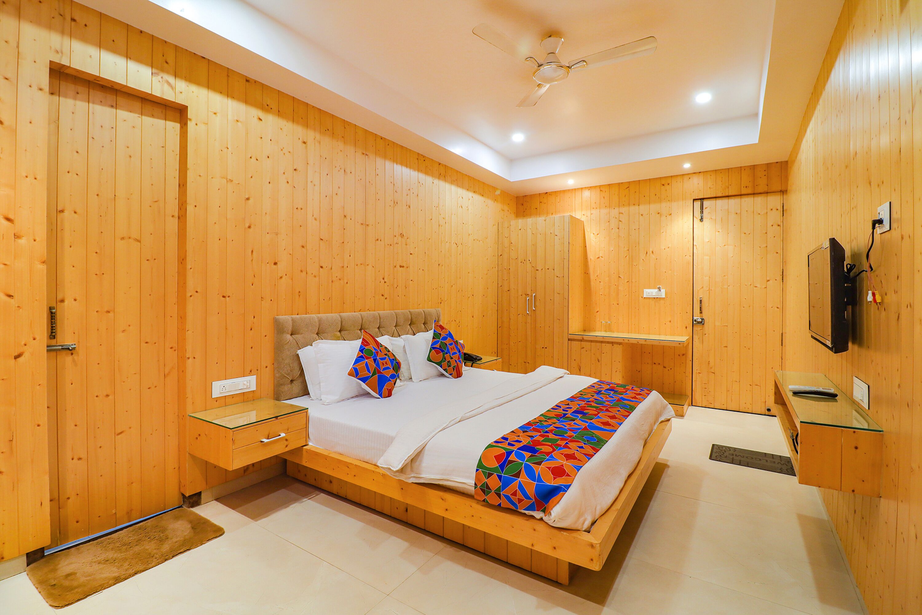 Grand Arya by Fabhotel