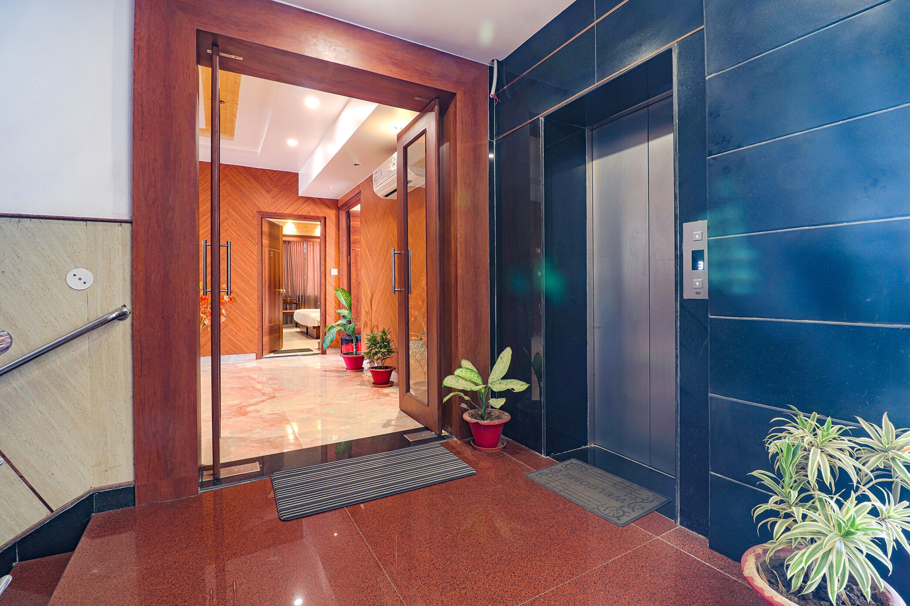 Grand Arya by Fabhotel