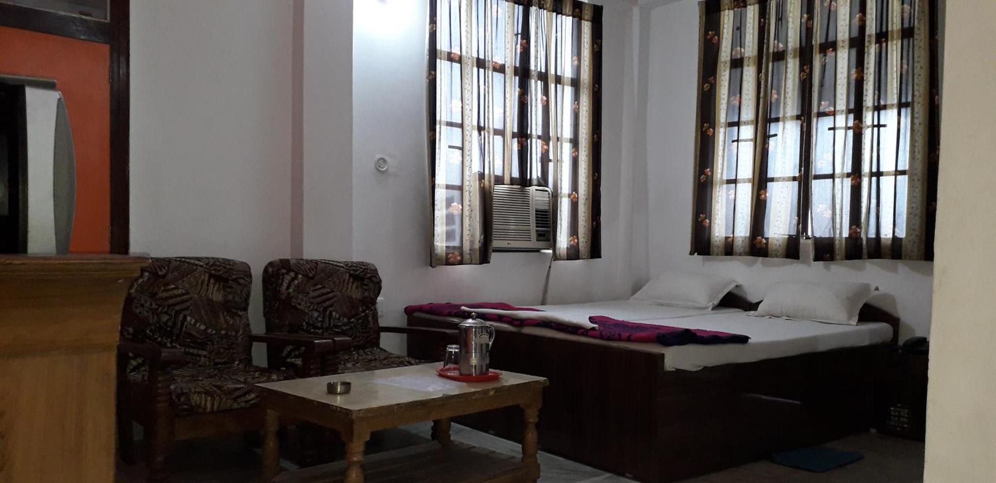 Hotel Amit Lodge