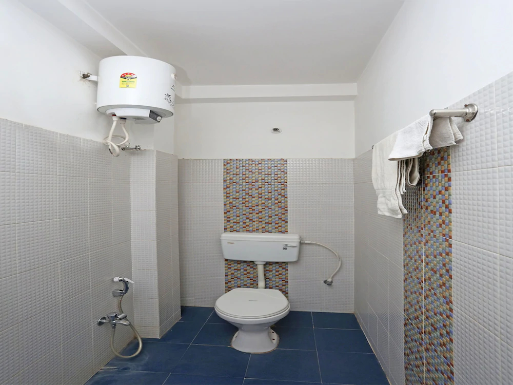 Hotel Deshbandhu By OYO Rooms