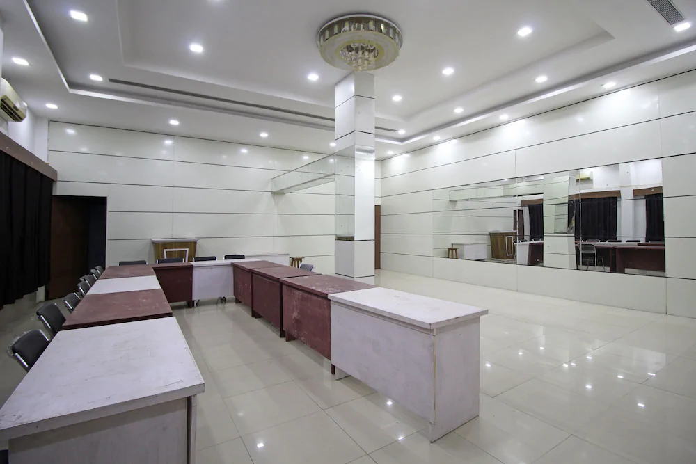 Hotel Grand Celebration By OYO Rooms