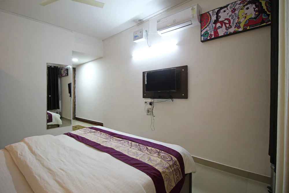 Hotel Grand Celebration By OYO Rooms