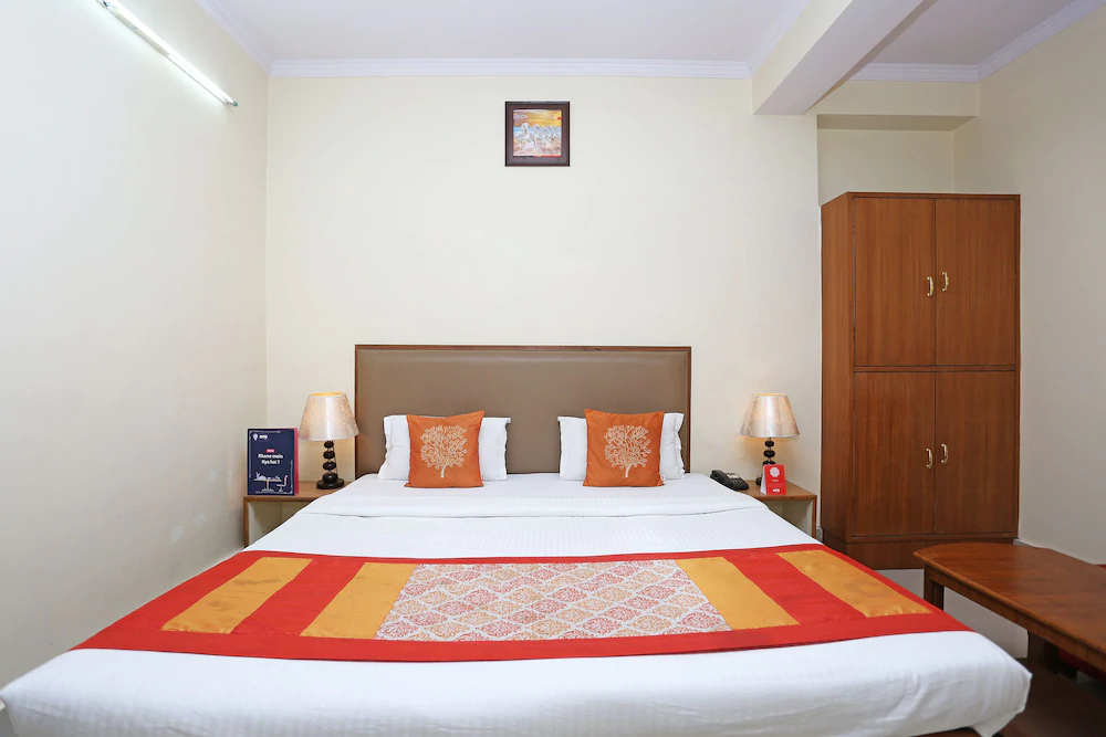 Hotel Harisons Continental By OYO Rooms