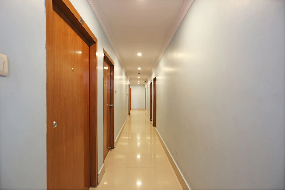 Hotel Harisons Continental By OYO Rooms