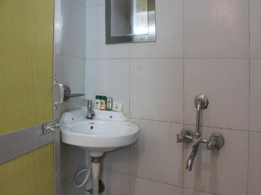 Hotel Lord Shiva by OYO