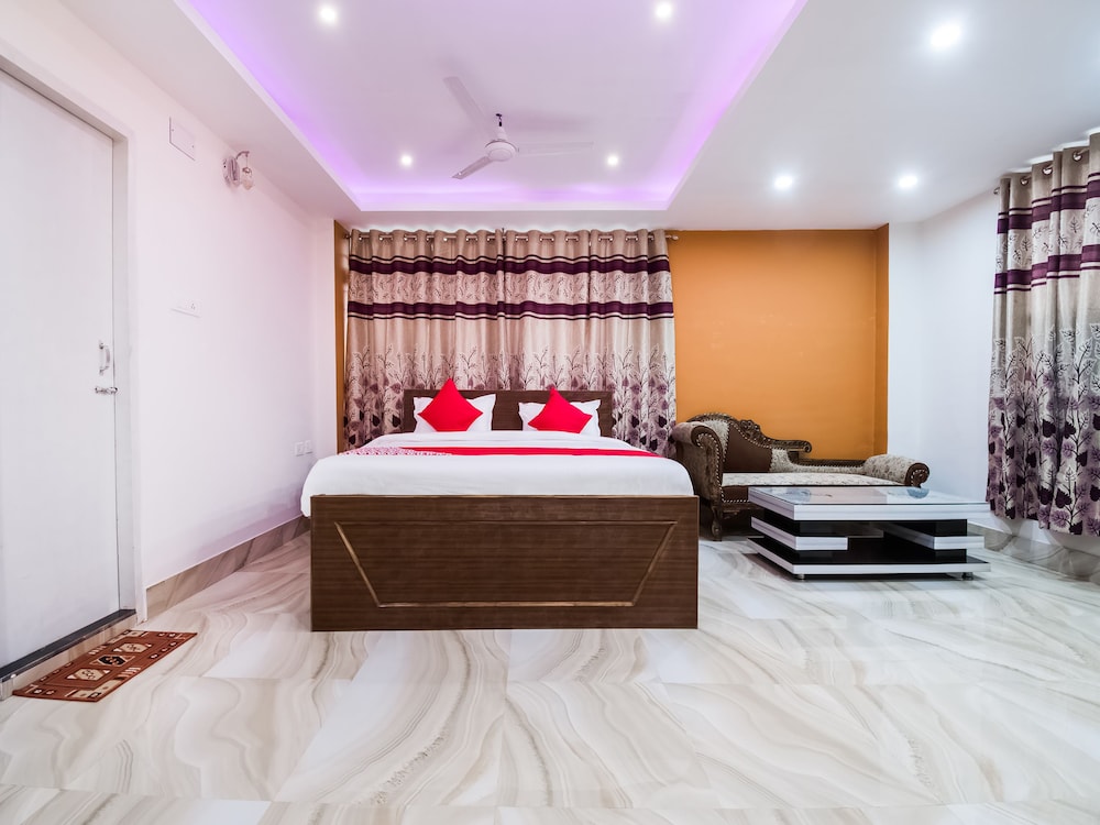 Hotel Mega Royal By OYO Rooms