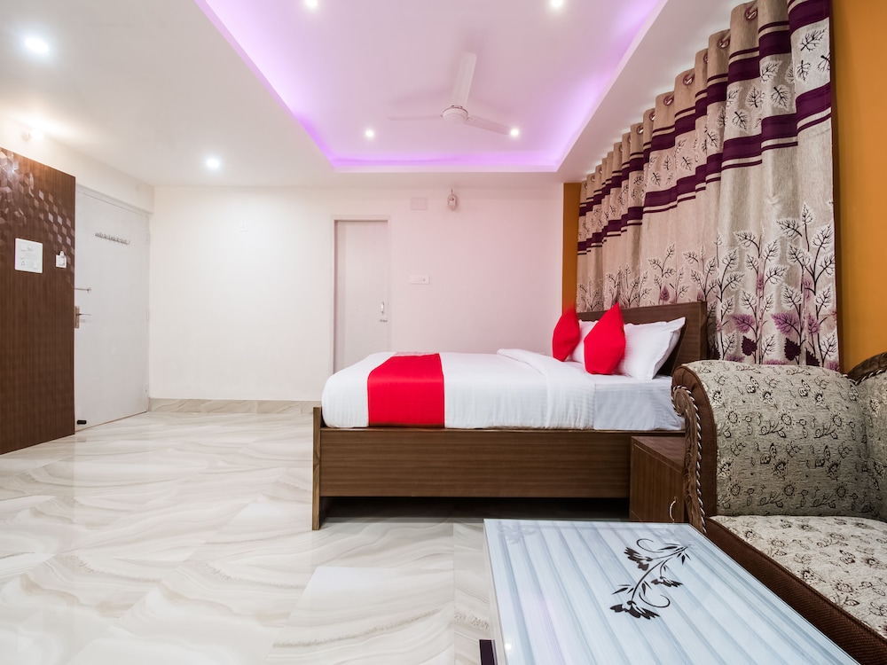 Hotel Mega Royal By OYO Rooms