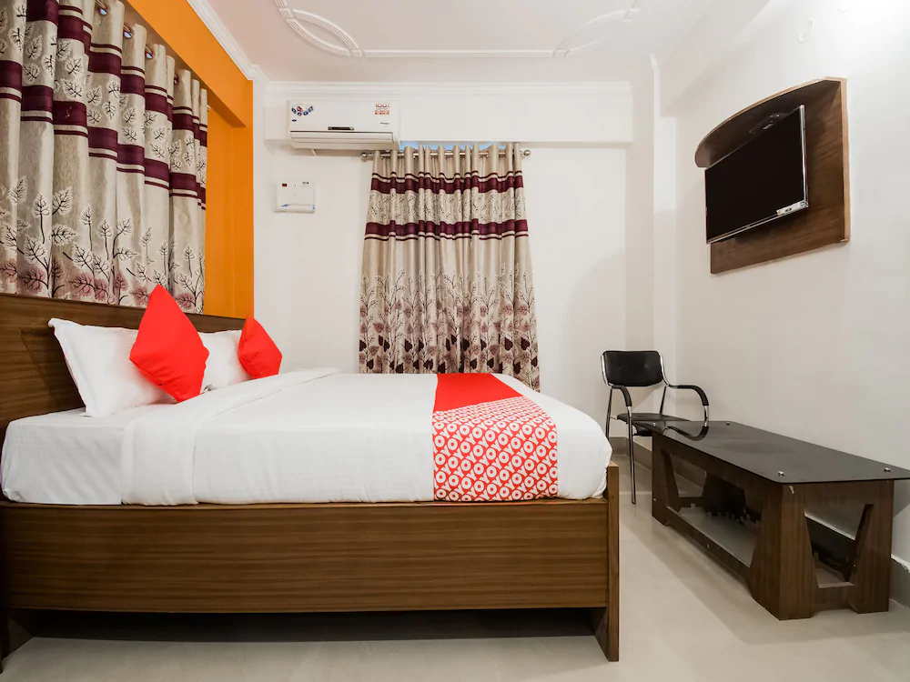 Hotel Mega Royal By OYO Rooms