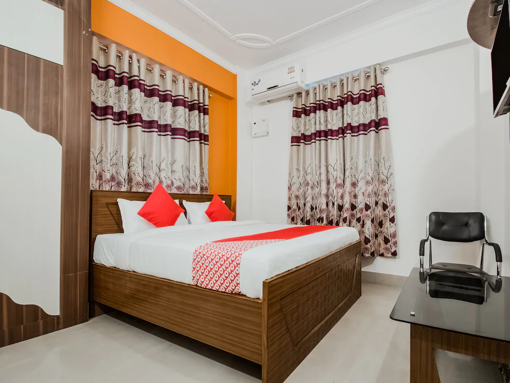 Hotel Mega Royal By OYO Rooms