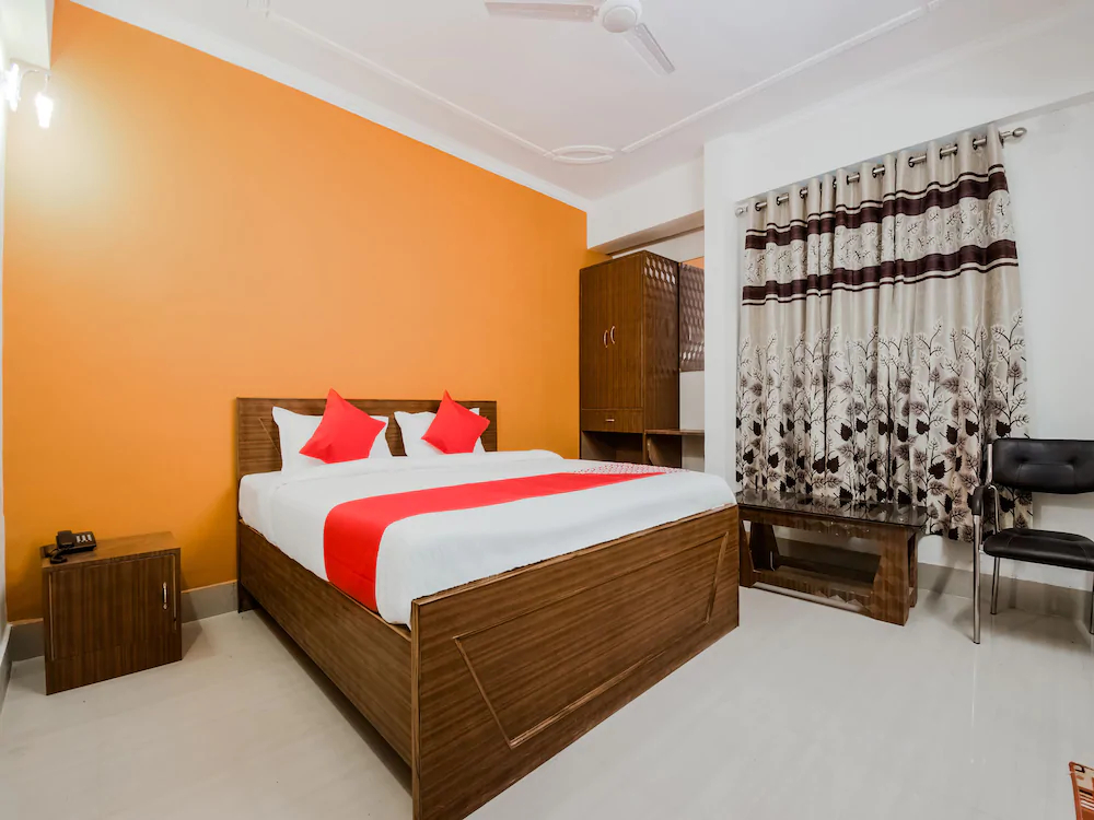 Hotel Mega Royal By OYO Rooms