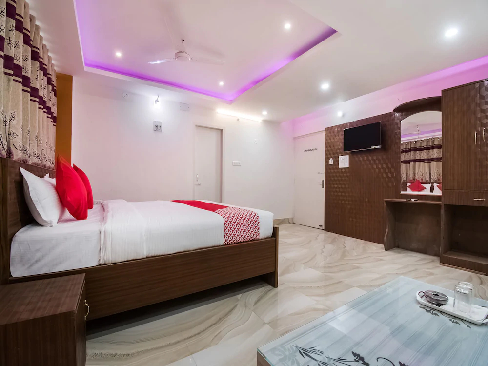 Hotel Mega Royal By OYO Rooms