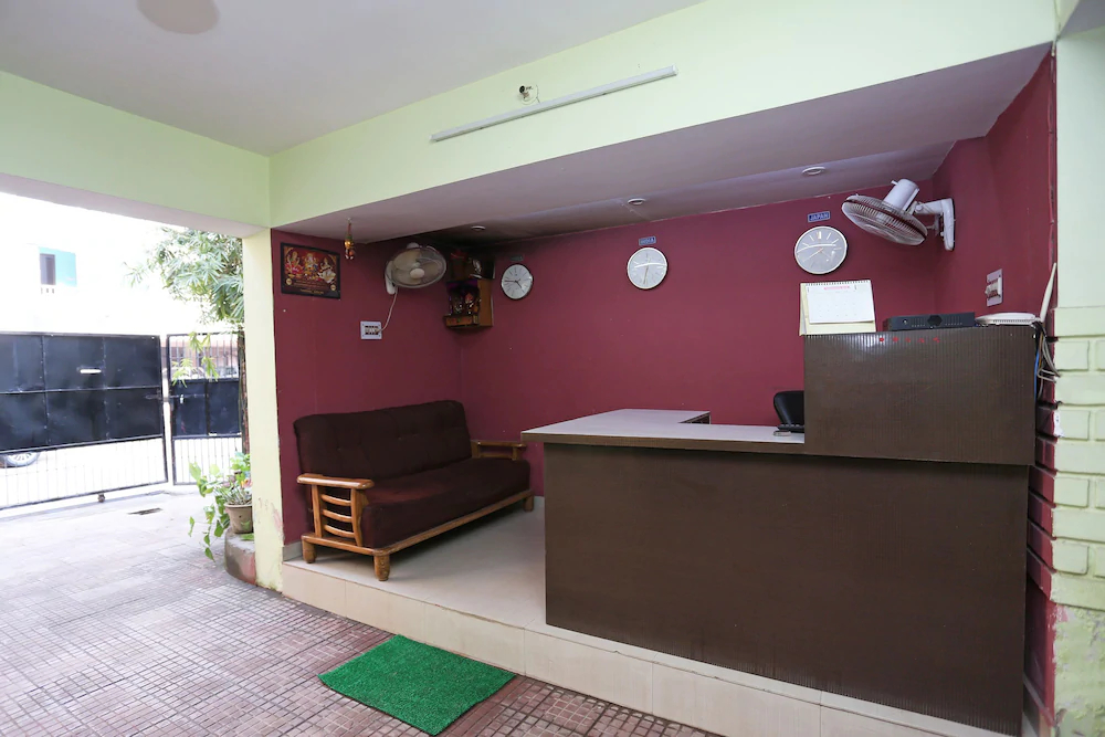 Hotel Royal Inn By OYO Rooms