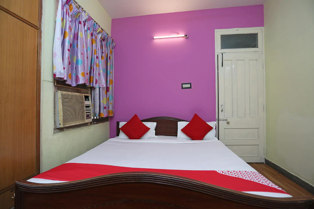 Hotel Royal Inn By OYO Rooms
