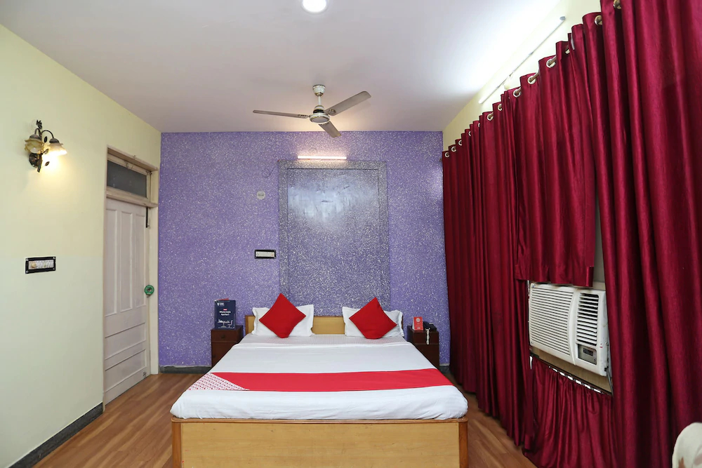 Hotel Royal Inn By OYO Rooms