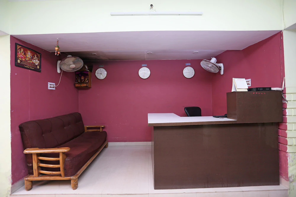 Hotel Royal Inn By OYO Rooms