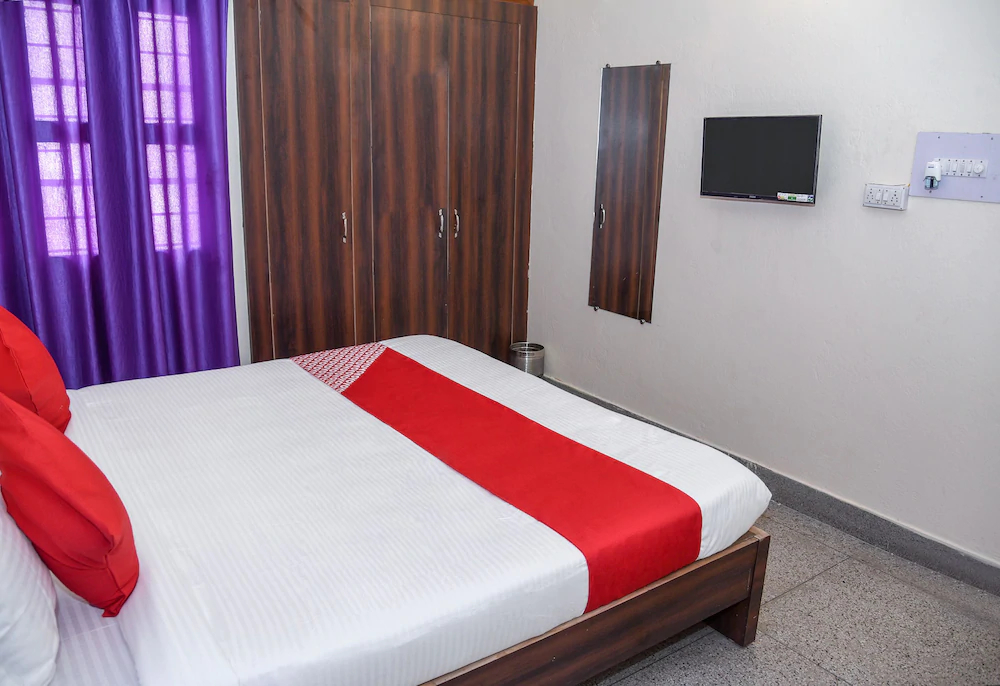 Hotel Vibrant Inn By OYO Rooms