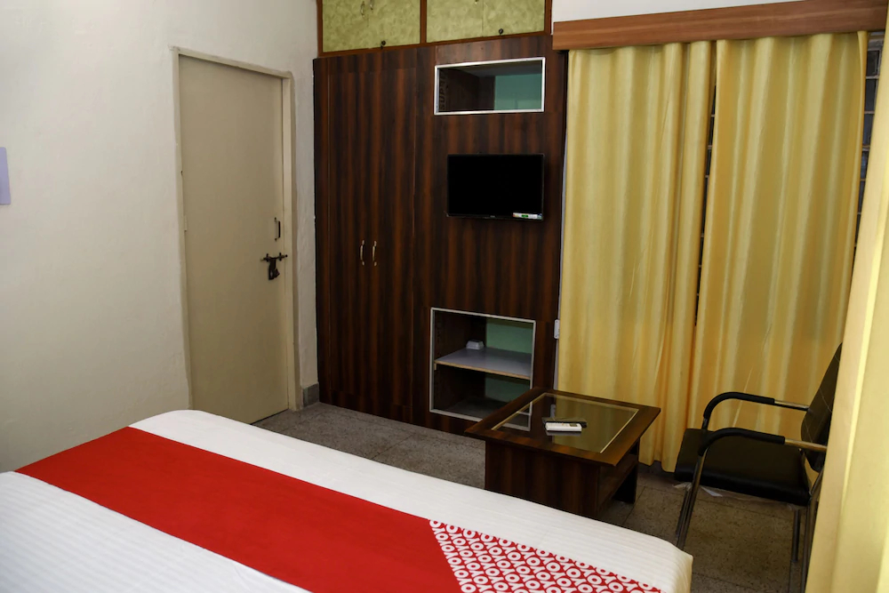 Hotel Vibrant Inn By OYO Rooms