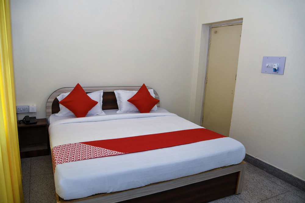 Hotel Vibrant Inn By OYO Rooms