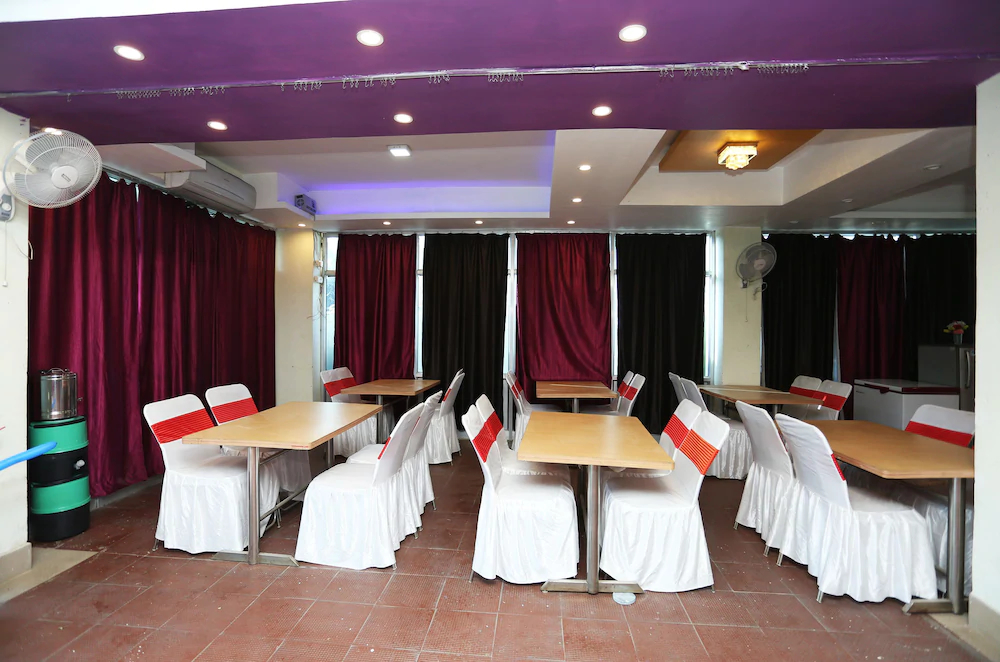 Hotel Vihar by OYO Rooms