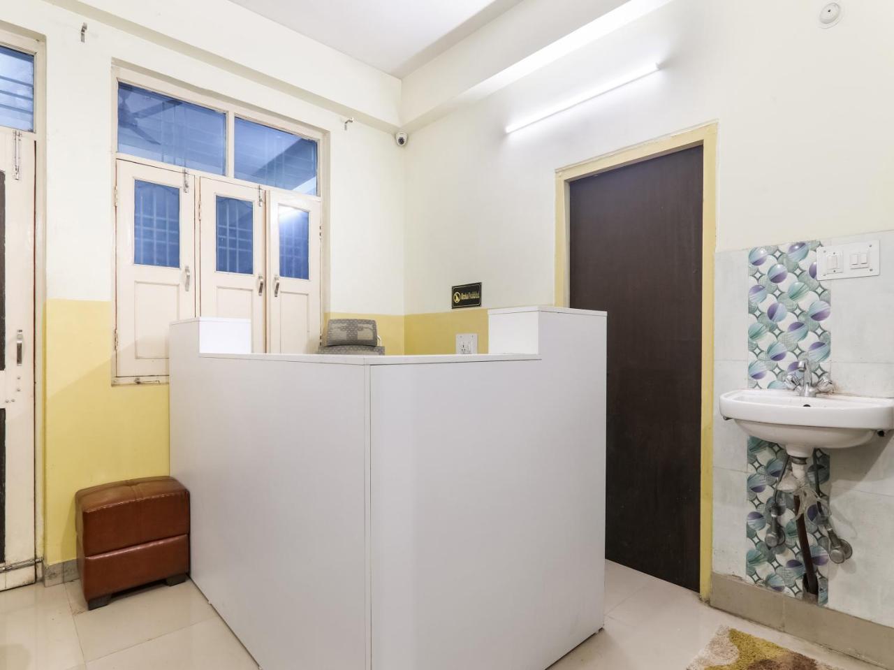 Hudco Grand by OYO Rooms