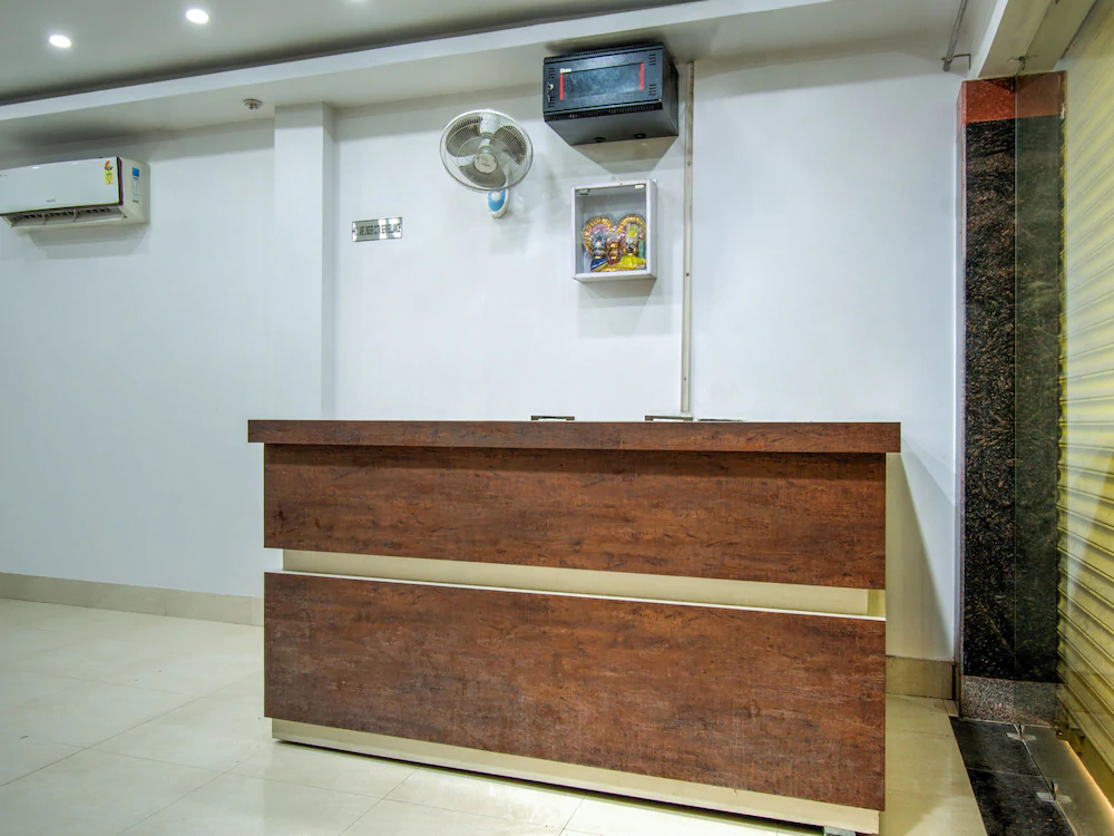 Madhuram Vihar By OYO Rooms