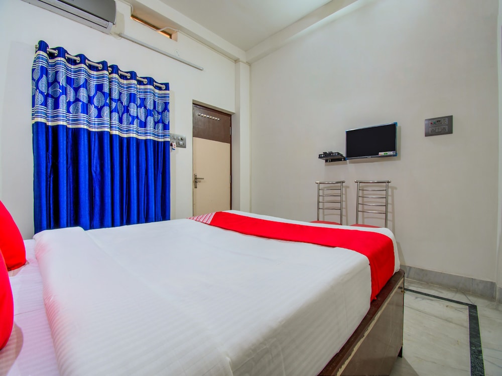 Madhuram Vihar By OYO Rooms