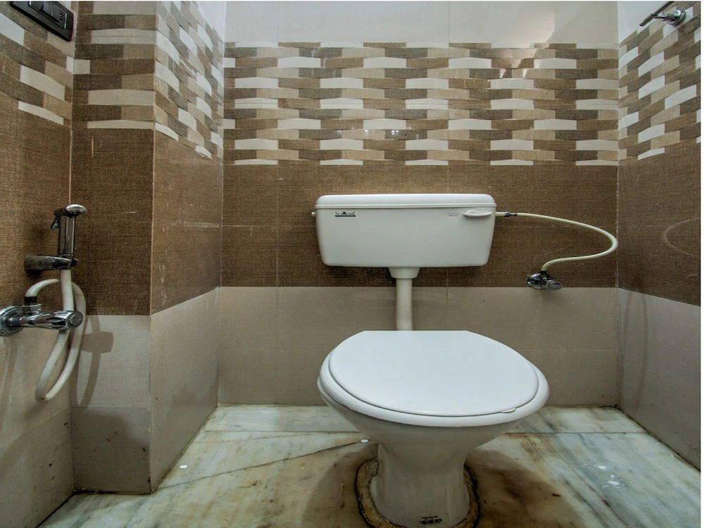 Madhuram Vihar By OYO Rooms