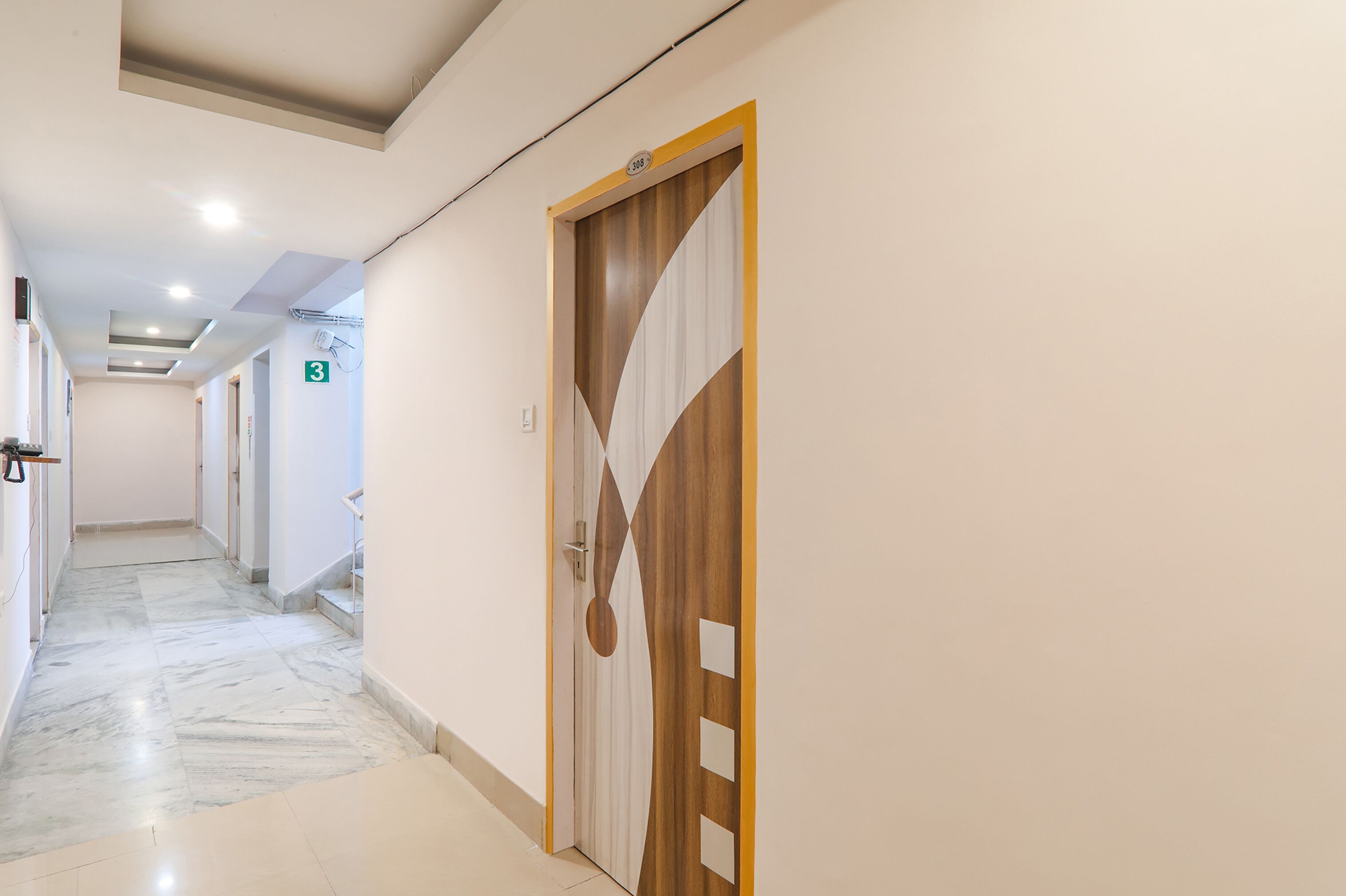 Mega Royal by Fabhotel