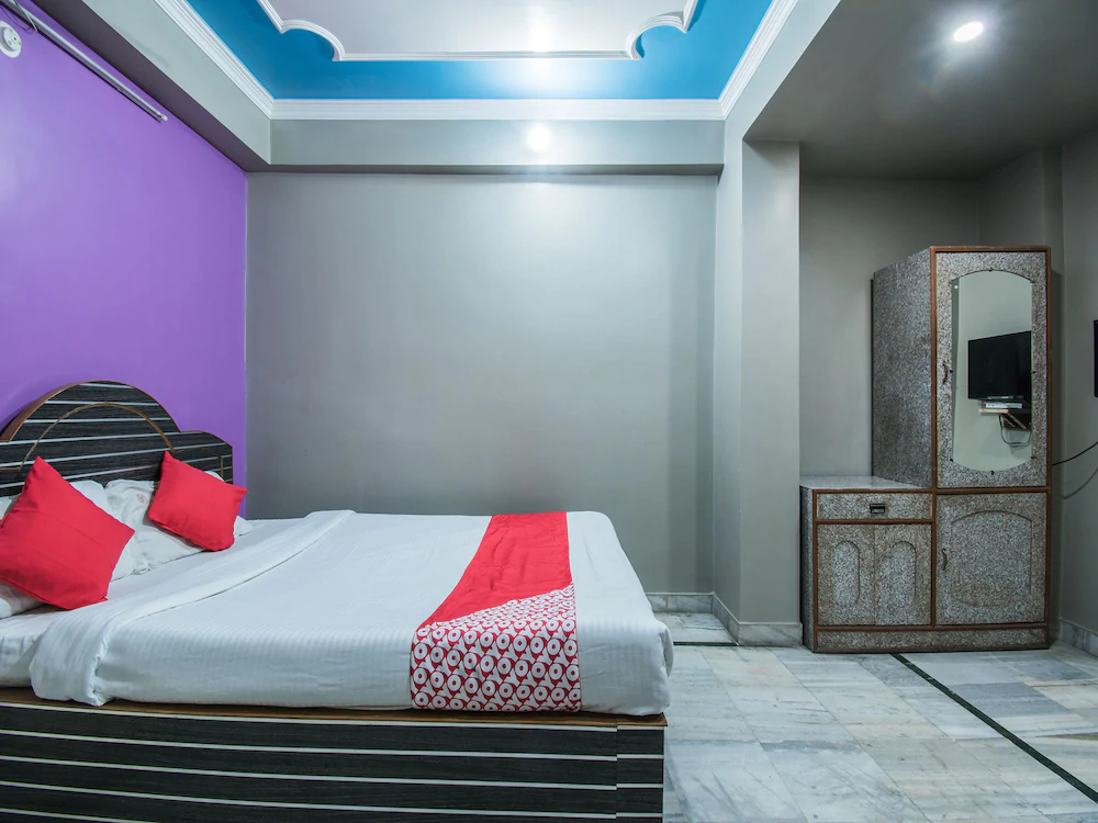 Mundrika Delux by OYO Rooms