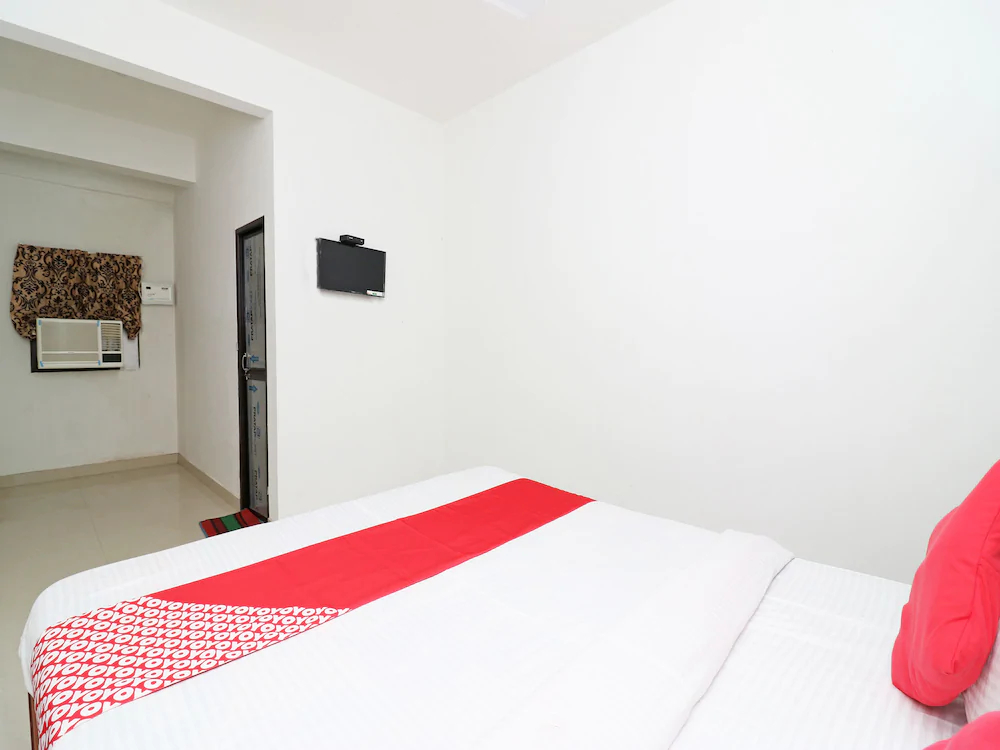 Nunu International By OYO Rooms