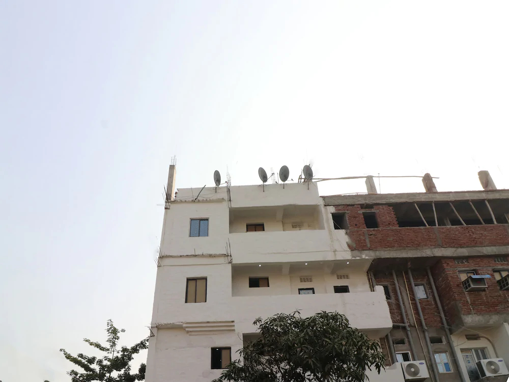 Nunu International By OYO Rooms