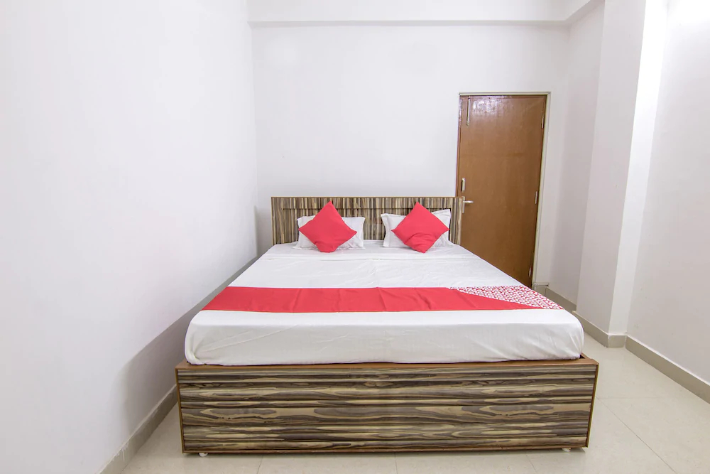 Nunu International By OYO Rooms