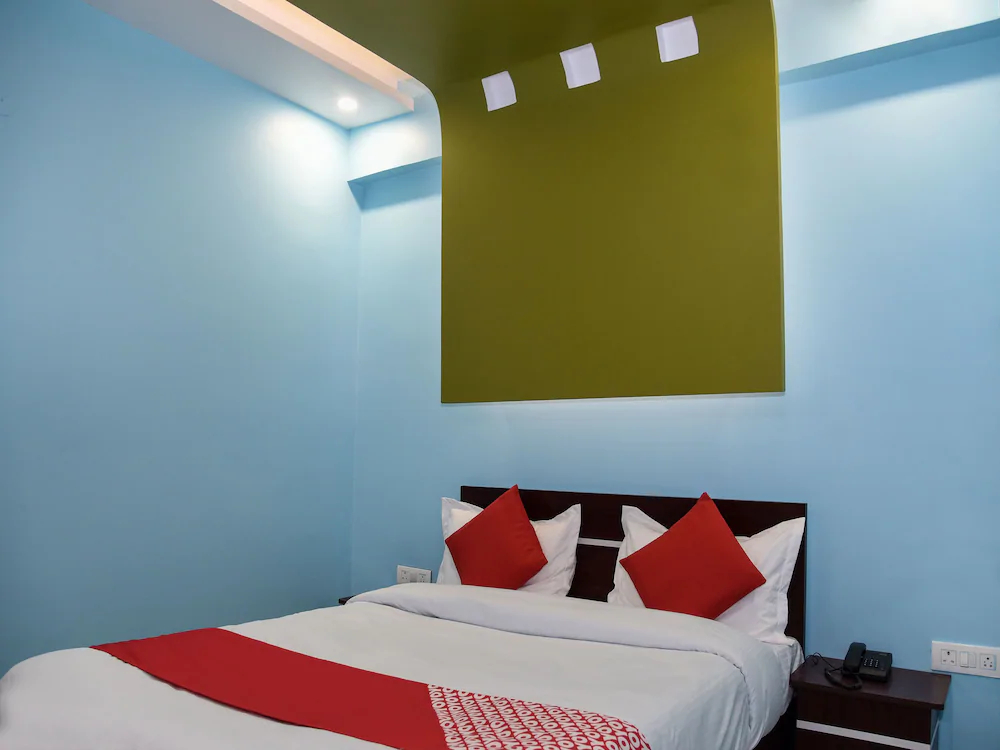 OYO 14798 Radha Swami Guest House