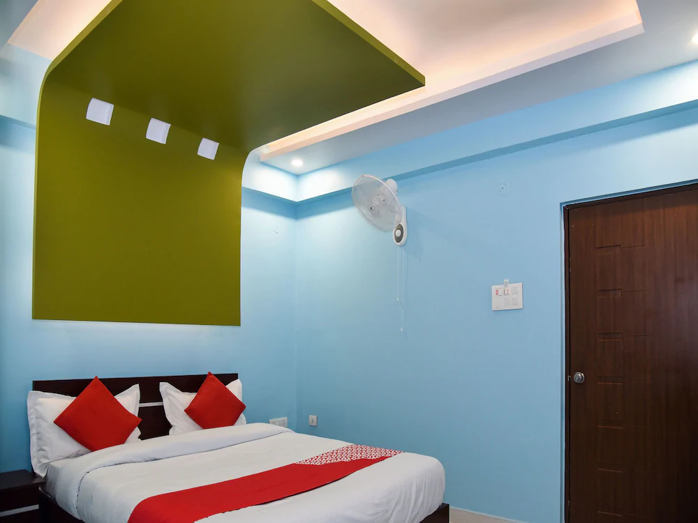 OYO 14798 Radha Swami Guest House