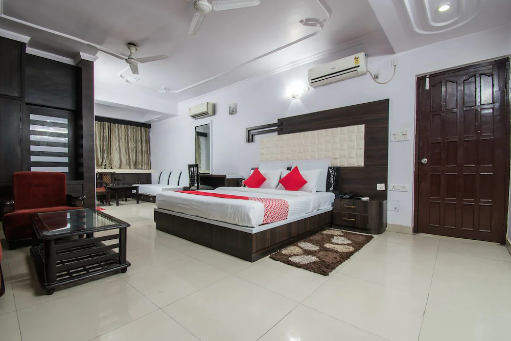 OYO 24088 Flagship Hotel City Centre