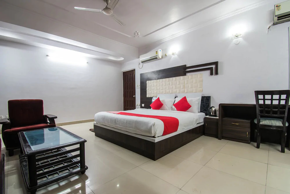 OYO 24088 Flagship Hotel City Centre