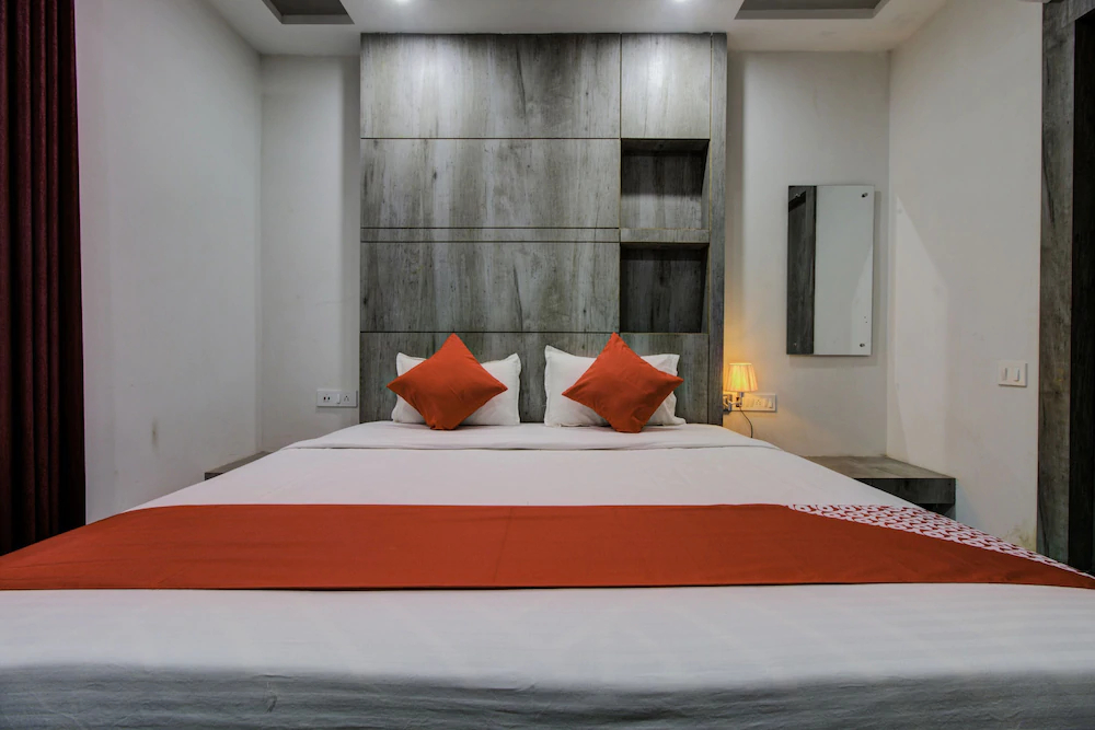 OYO 24088 Flagship Hotel City Centre