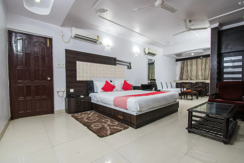 OYO 24088 Flagship Hotel City Centre